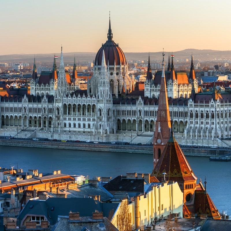 tour of budapest parliament